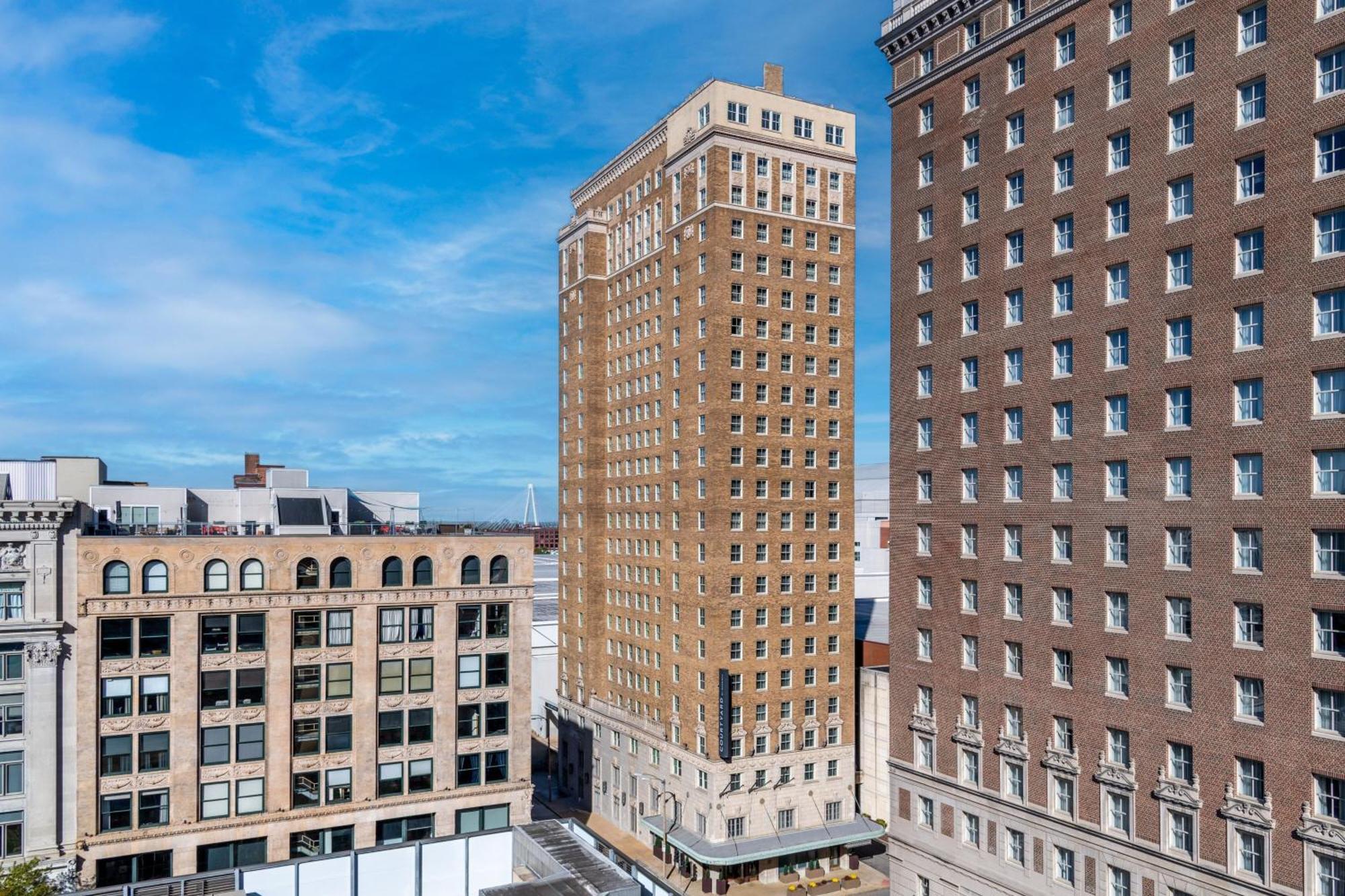Courtyard St. Louis Downtown/Convention Center Hotell Exteriör bild